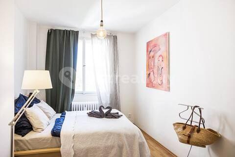 Pronájem bytu 2+kk 52 m², Šrobárova, Praha, Praha