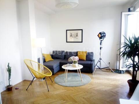 Pronájem bytu 2+kk 52 m², Šrobárova, Praha, Praha