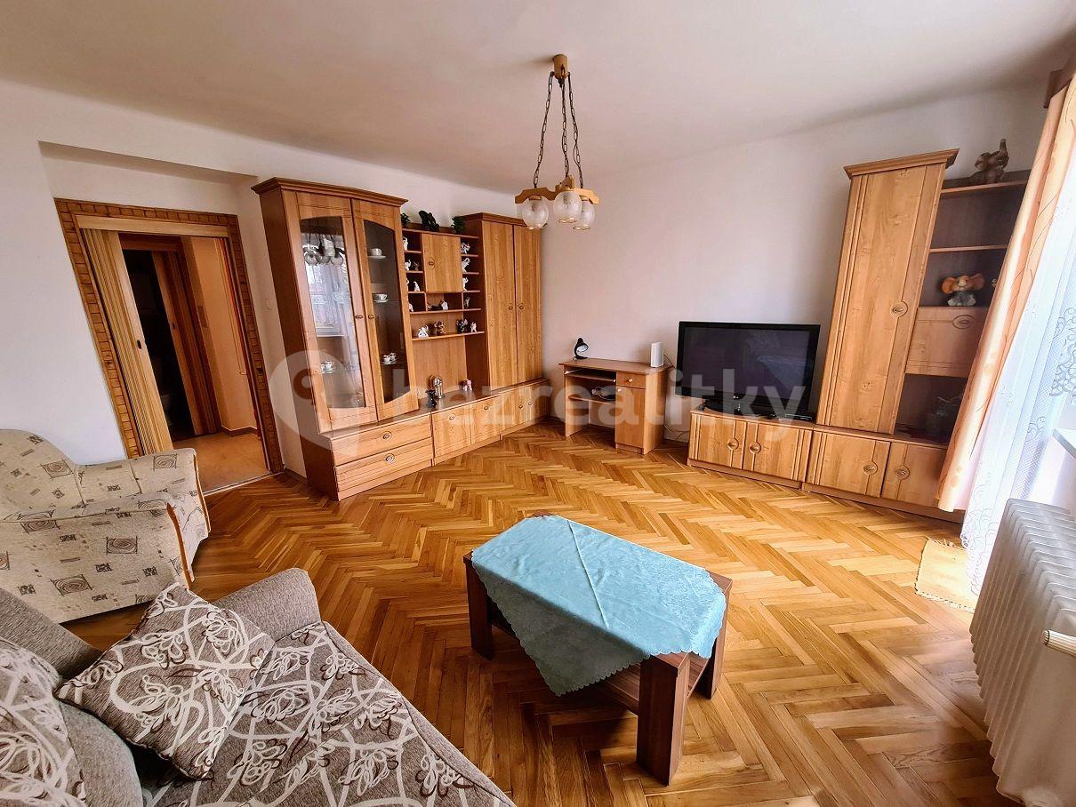 Pronájem bytu 2+1 60 m², Helsinská, Kladno, Středočeský kraj