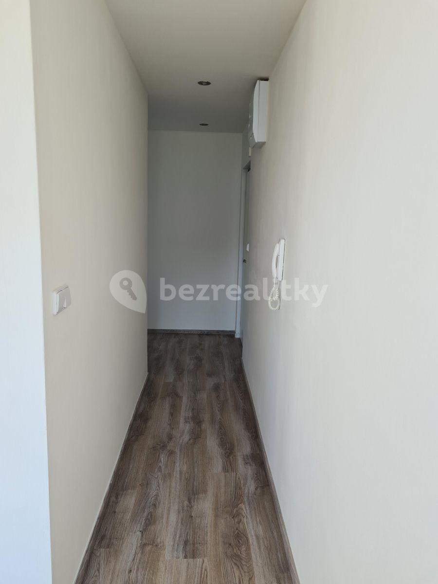 Pronájem bytu 3+kk 71 m², Rožmitálská, Březnice, Středočeský kraj