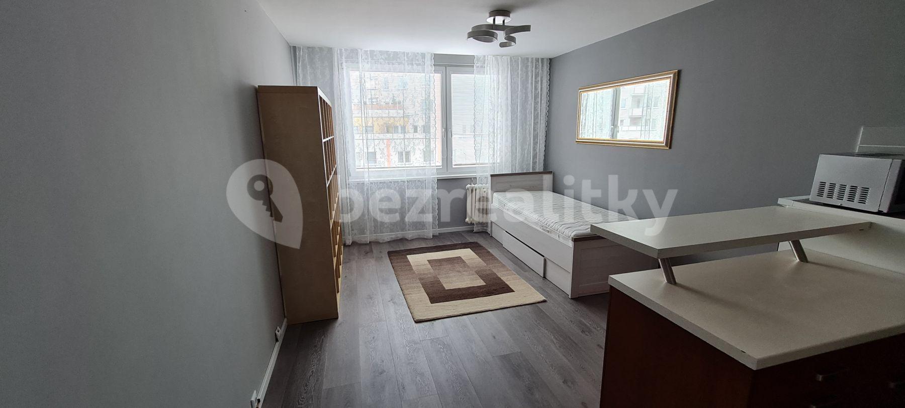 Pronájem bytu 1+kk 29 m², Semická, Praha, Praha