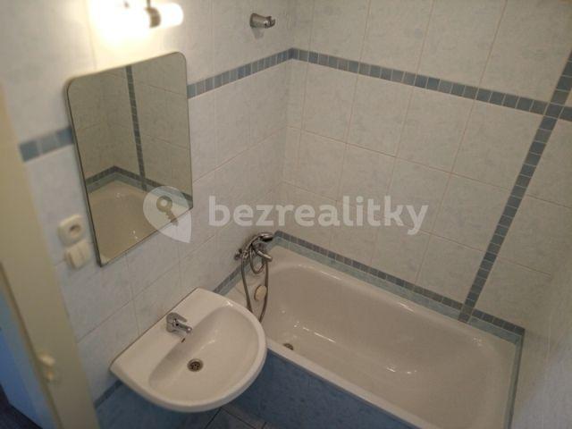 Pronájem bytu 2+kk 31 m², Osadní, Praha, Praha