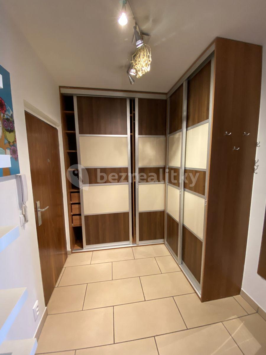 Pronájem bytu 1+kk 54 m², Litoměřická, Praha, Praha