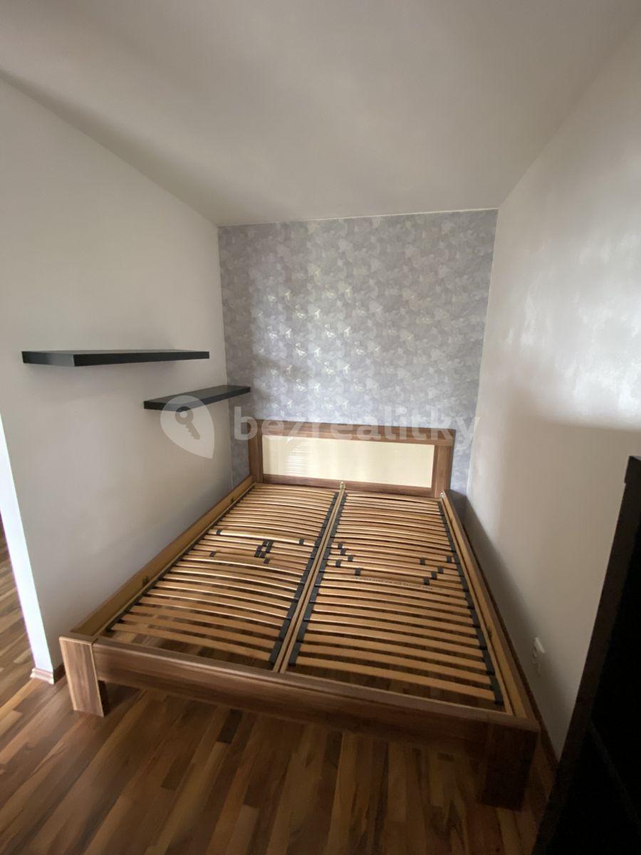 Pronájem bytu 1+kk 54 m², Litoměřická, Praha, Praha