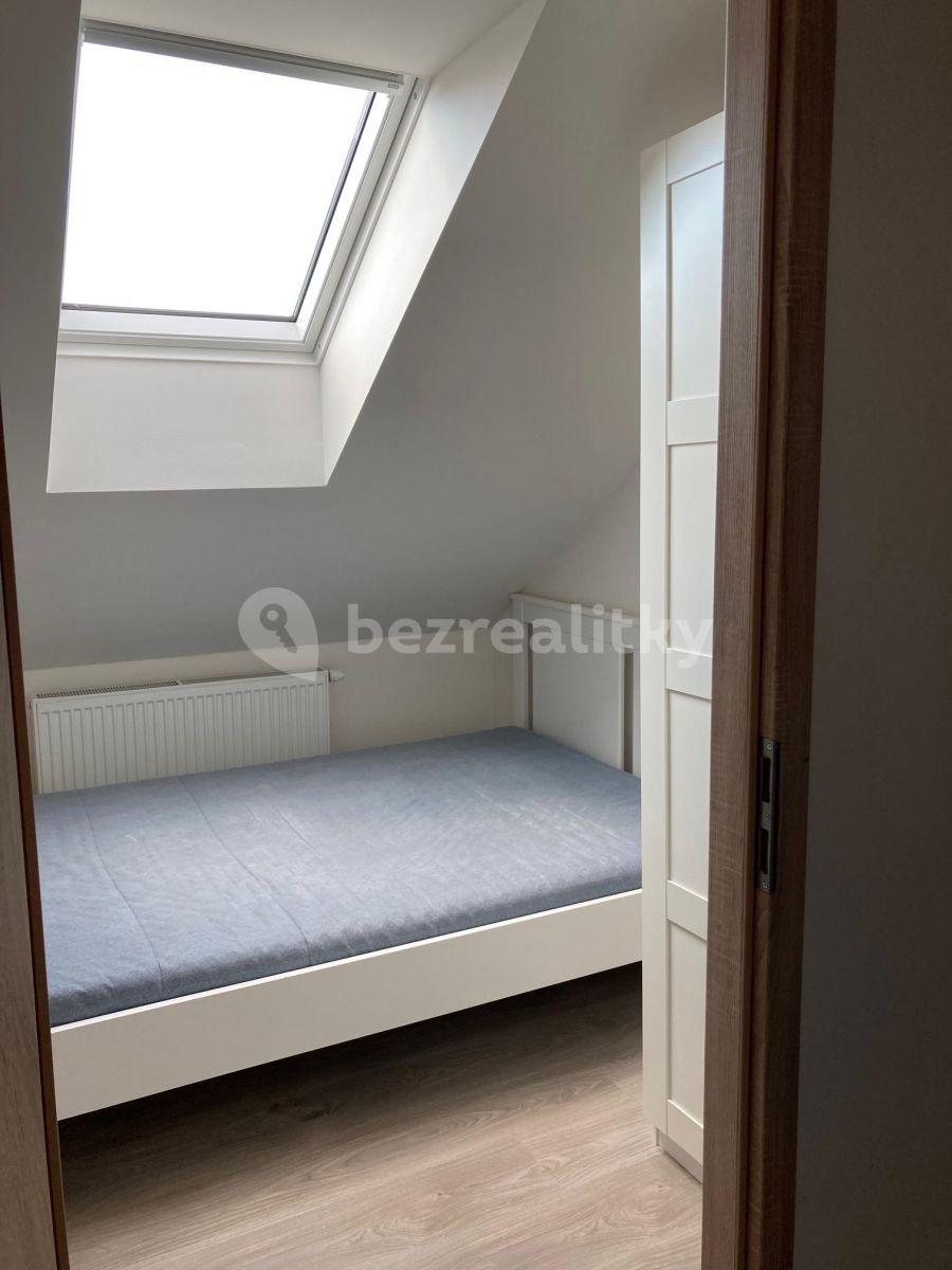 Pronájem bytu 2+kk 45 m², Za Pasáží, Pardubice, Pardubický kraj