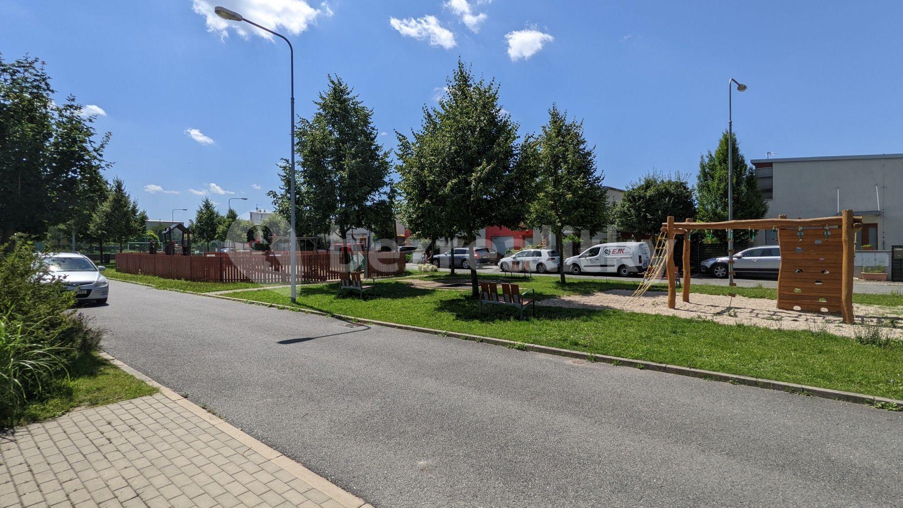 Pronájem domu 150 m², pozemek 344 m², Bezručova, Zeleneč, Středočeský kraj