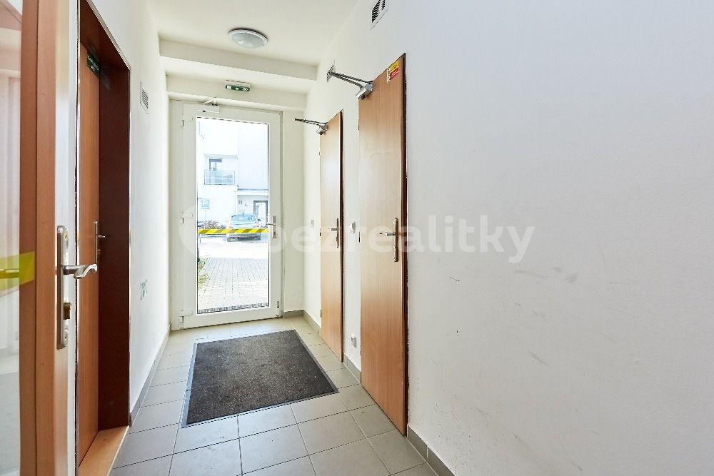 Pronájem bytu 2+kk 75 m², Karlštejnská, Lety, Středočeský kraj