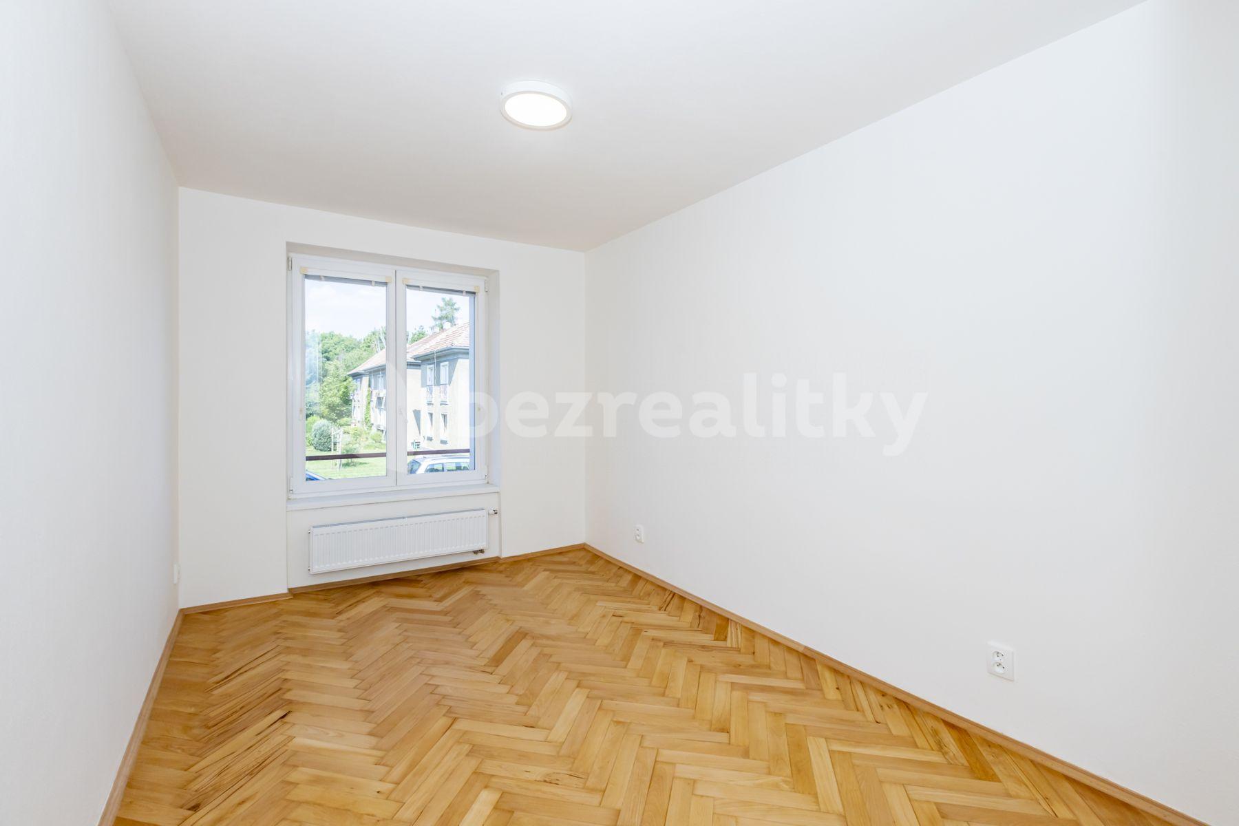 Pronájem bytu 3+kk 65 m², Dukelská, Odolena Voda, Středočeský kraj