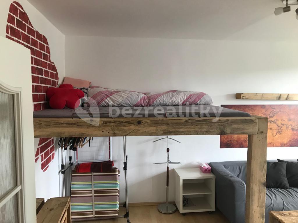 Pronájem bytu 1+1 44 m², Karlova Ves, Bratislavský kraj