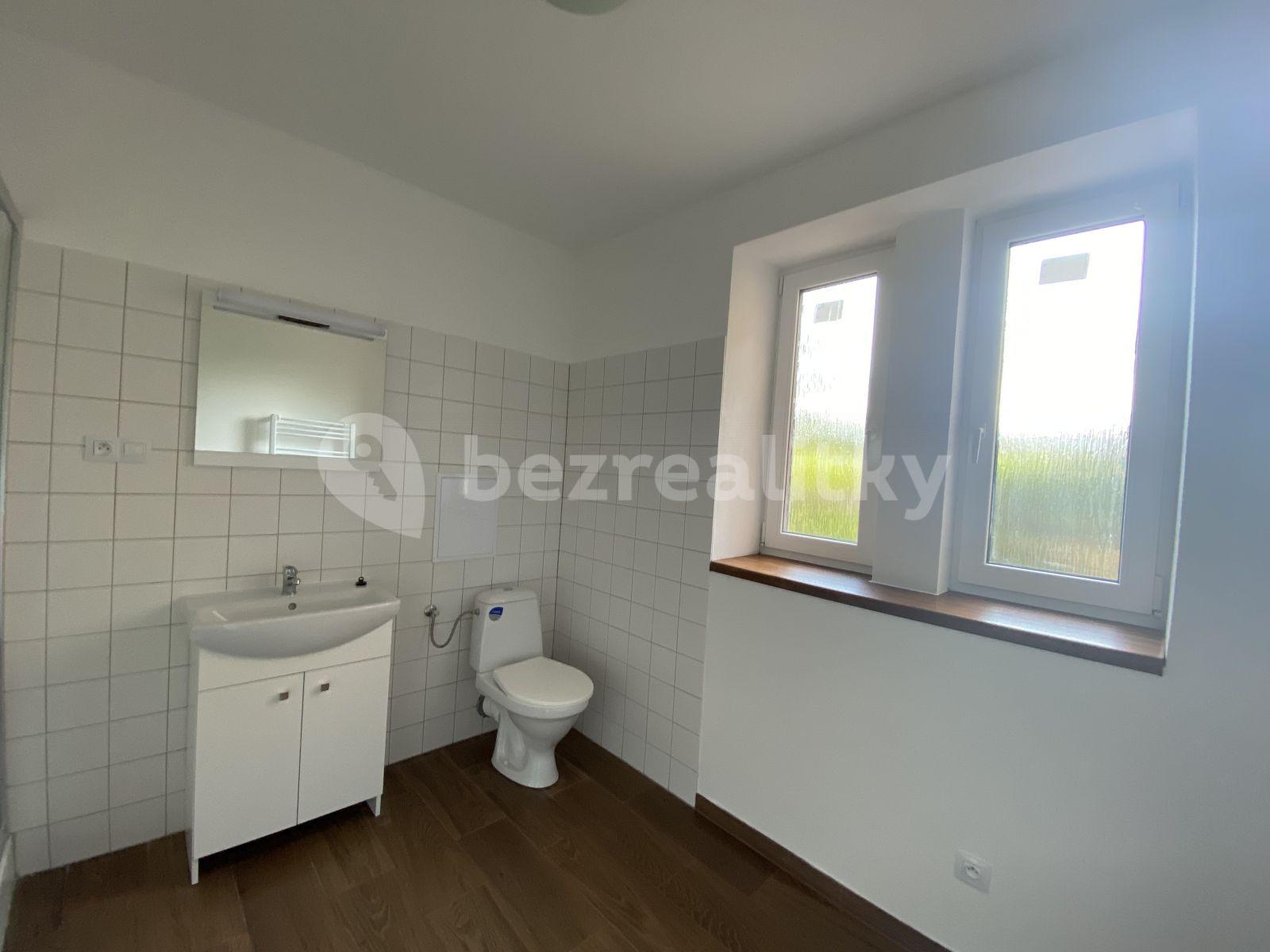 Pronájem bytu 2+kk 58 m², Zborovské náměstí, Pardubice, Pardubický kraj