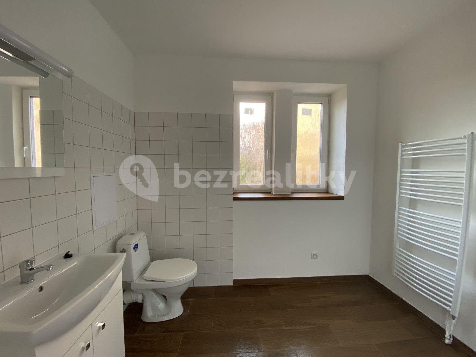 Pronájem bytu 2+kk 58 m², Zborovské náměstí, Pardubice, Pardubický kraj