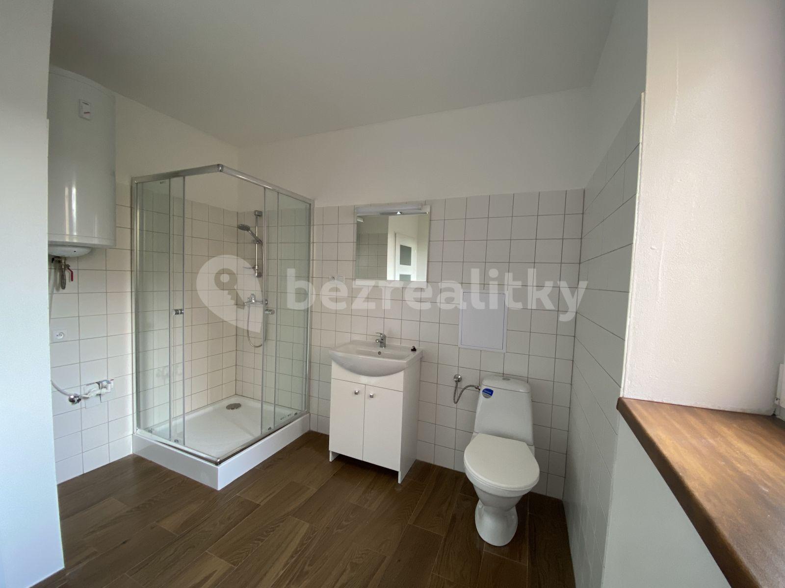 Pronájem bytu 2+kk 58 m², Zborovské náměstí, Pardubice, Pardubický kraj