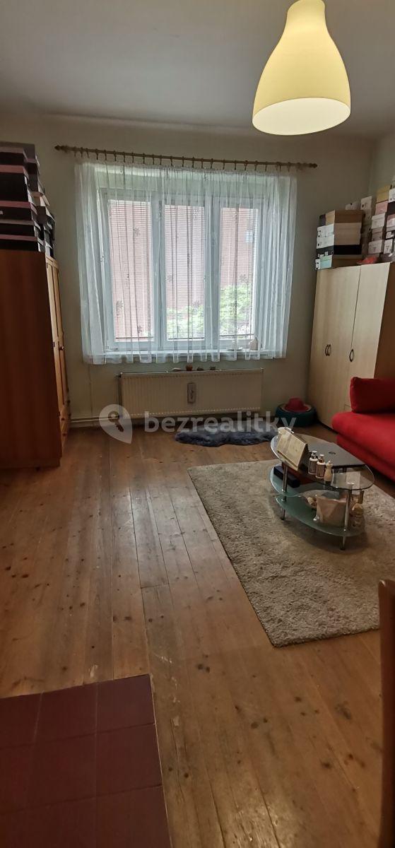 Pronájem bytu 1+kk 37 m², Na Maninách, Praha, Praha