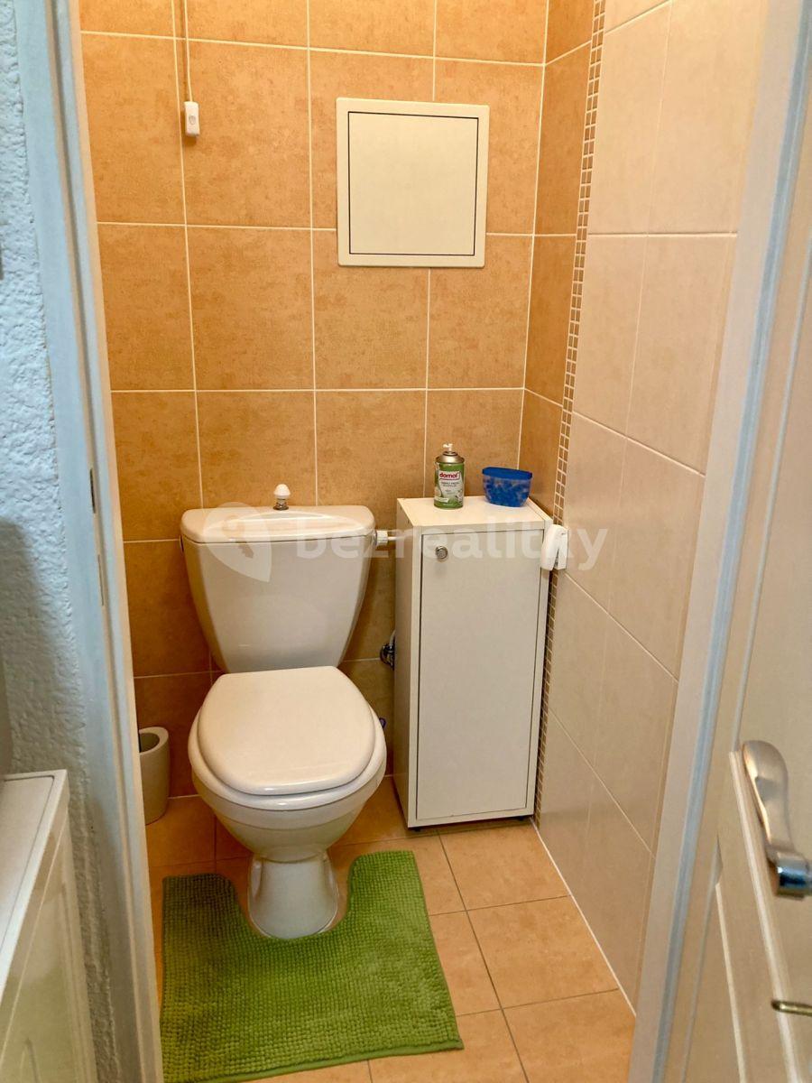 Pronájem bytu 2+kk 39 m², Cukrovarská, Praha, Praha