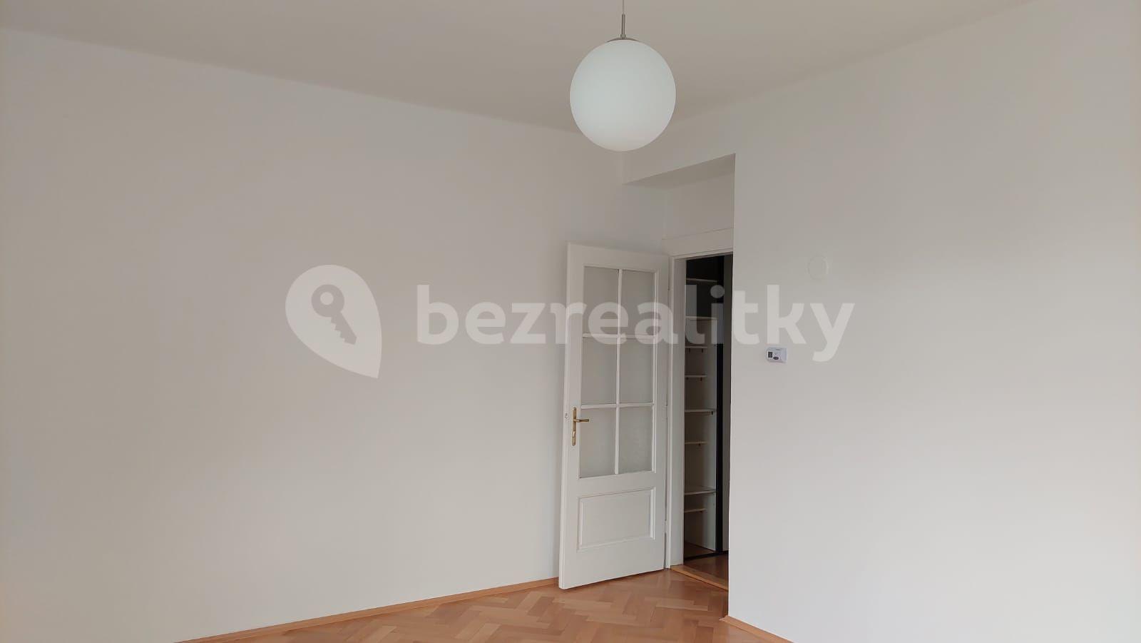 Pronájem bytu 2+1 60 m², Velvarská, Praha, Praha