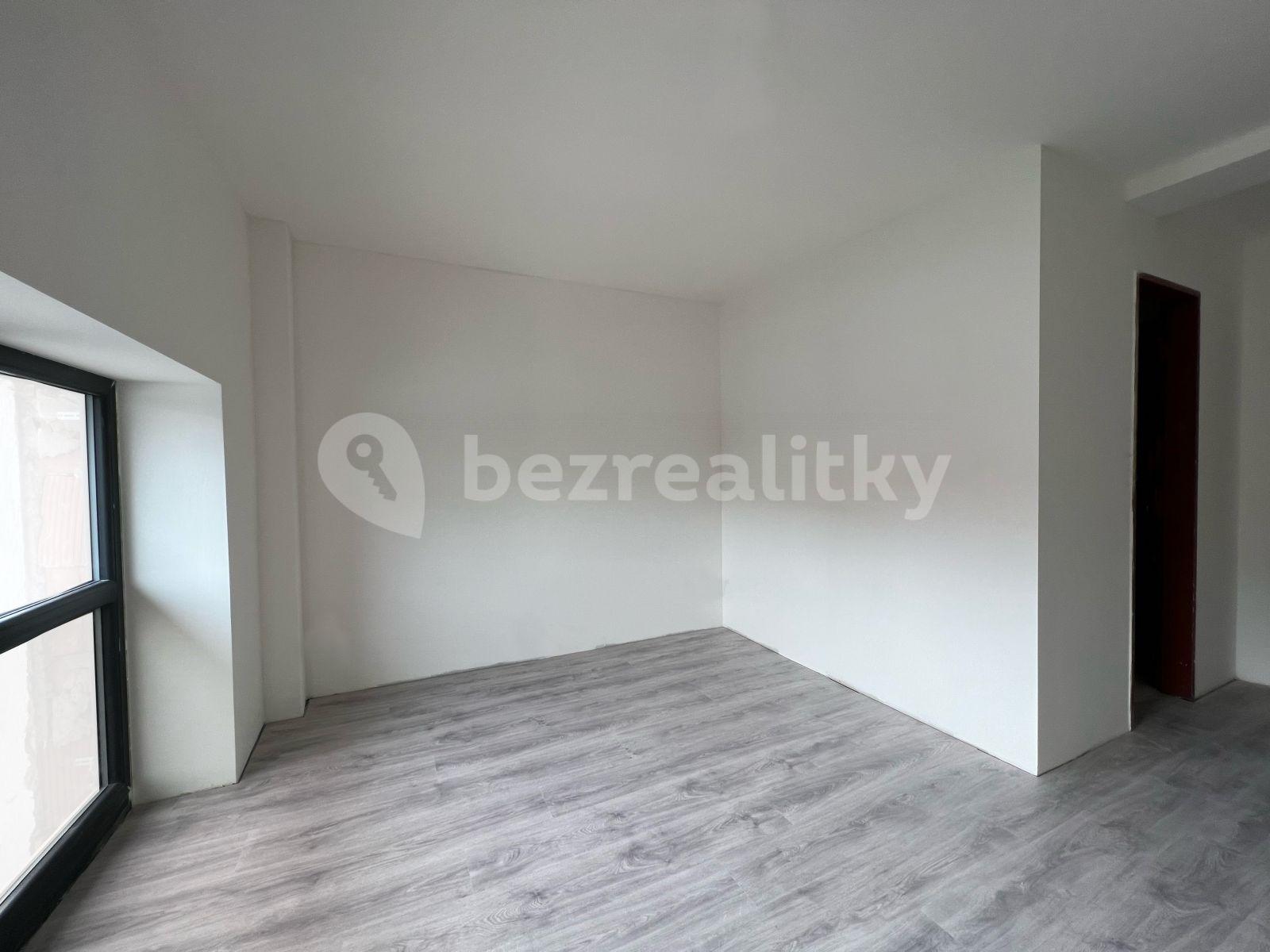 Pronájem bytu 1+kk 16 m², Hybešova, Brno, Jihomoravský kraj