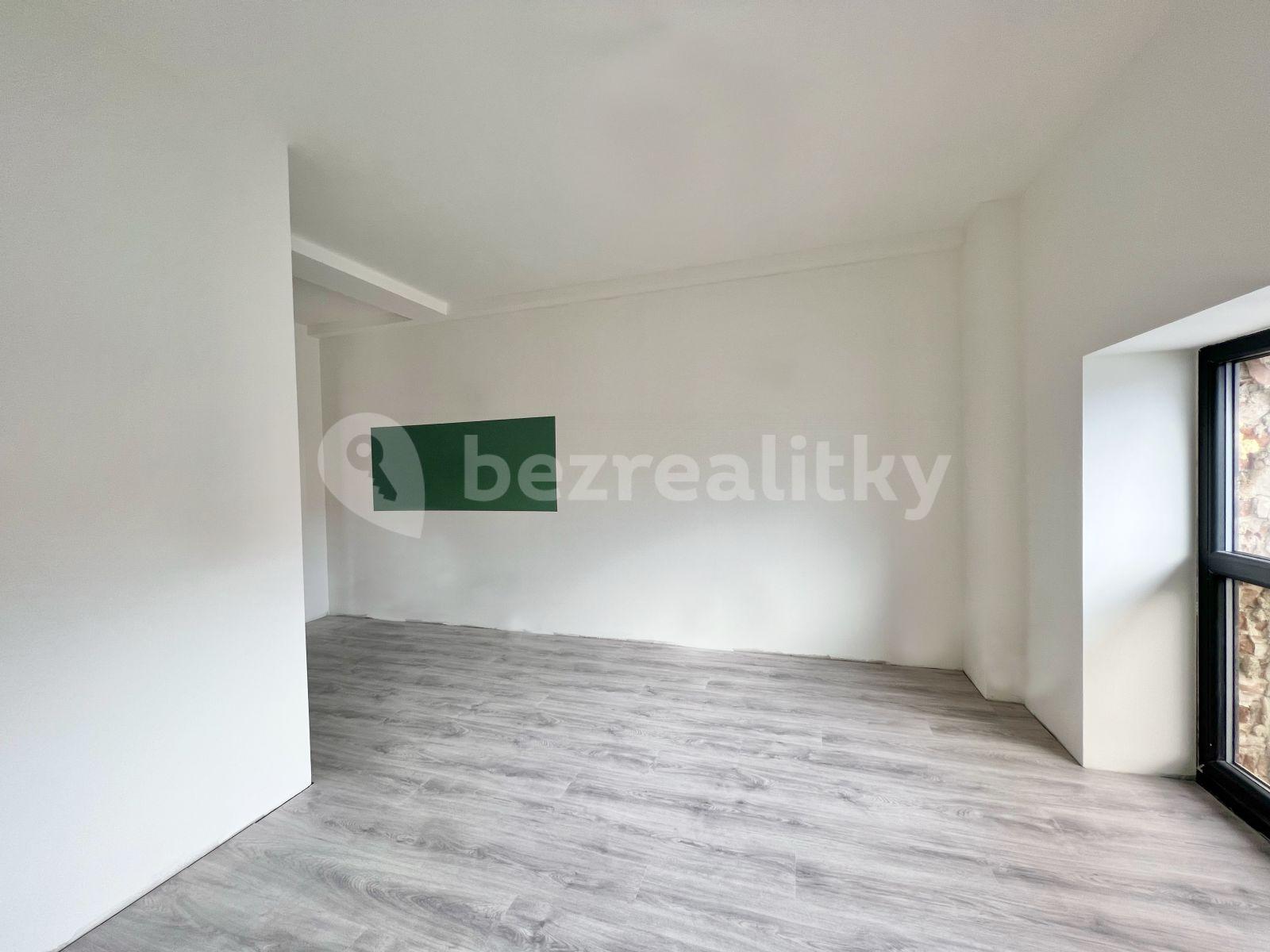 Pronájem bytu 1+kk 16 m², Hybešova, Brno, Jihomoravský kraj