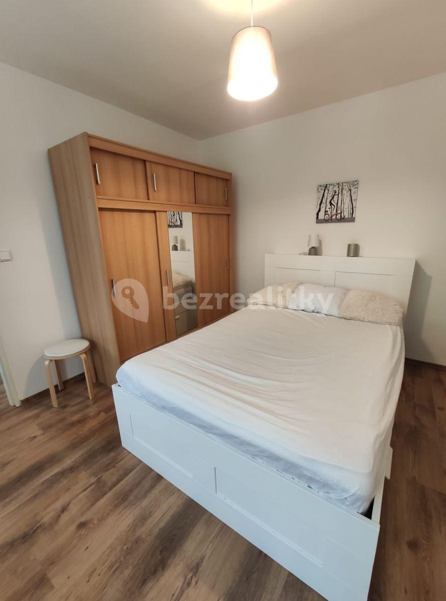 Pronájem bytu 2+kk 37 m², Větrná, České Budějovice, Jihočeský kraj