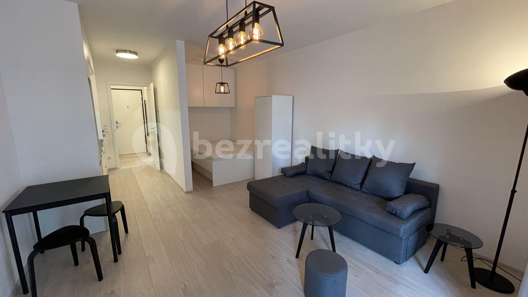 Pronájem bytu 1+kk 33 m², Hartigova, Praha, Praha