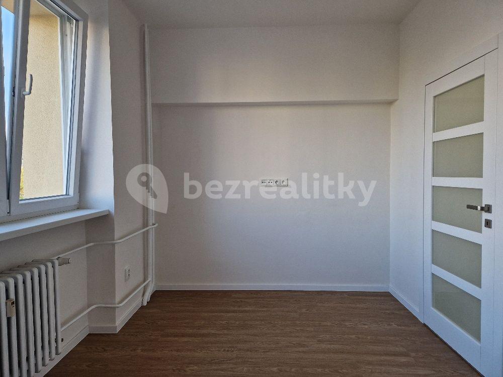 Pronájem bytu 1+1 47 m², Litevská, Praha, Praha