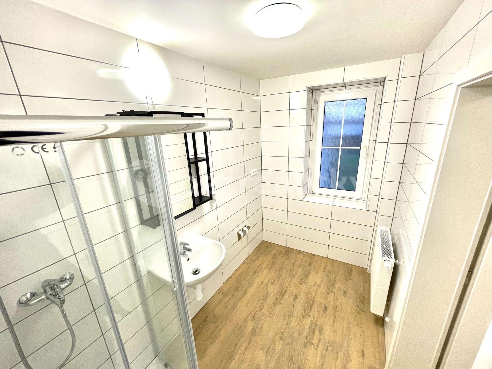 Pronájem bytu 3+kk 84 m², Hřebečská, Buštěhrad, Středočeský kraj