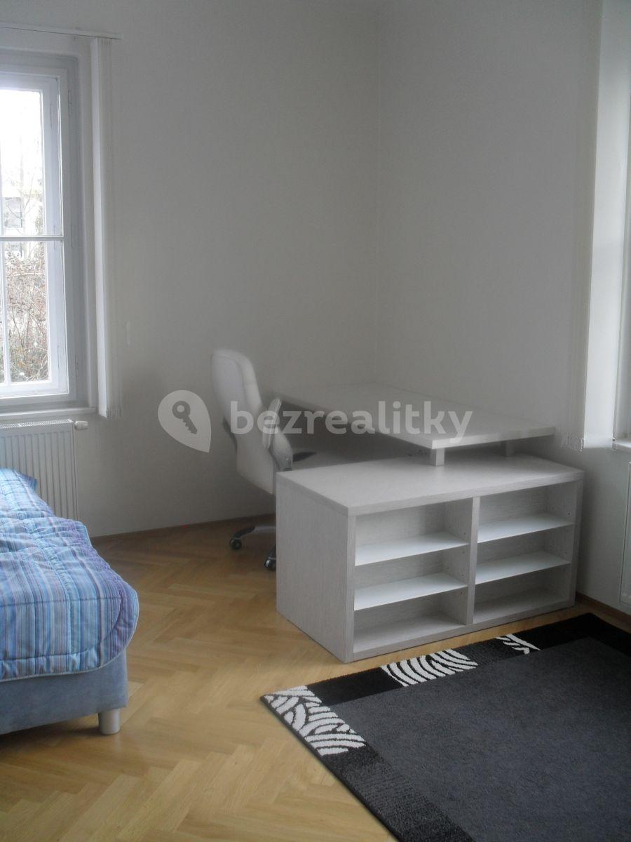 Pronájem bytu 1+1 55 m², Nezvalova, Hradec Králové, Královéhradecký kraj