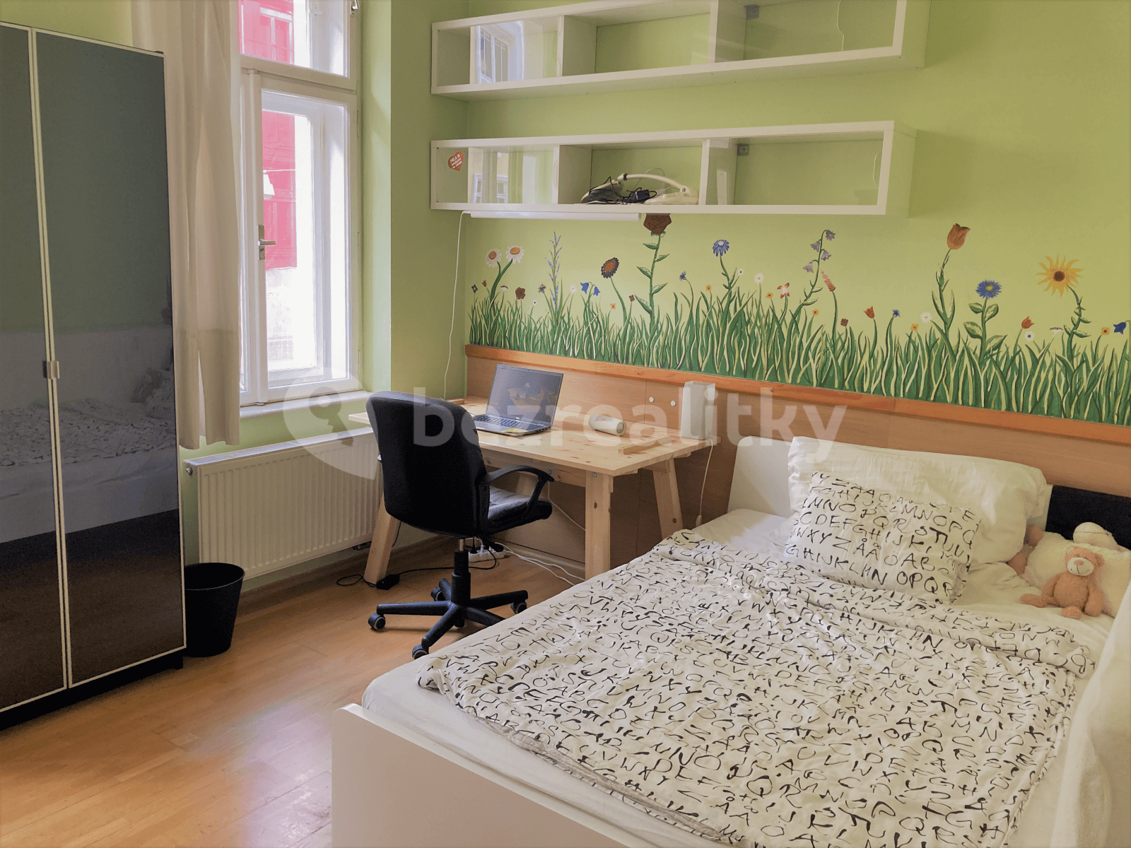 Pronájem bytu 3+kk 45 m², Umělecká, Praha, Praha