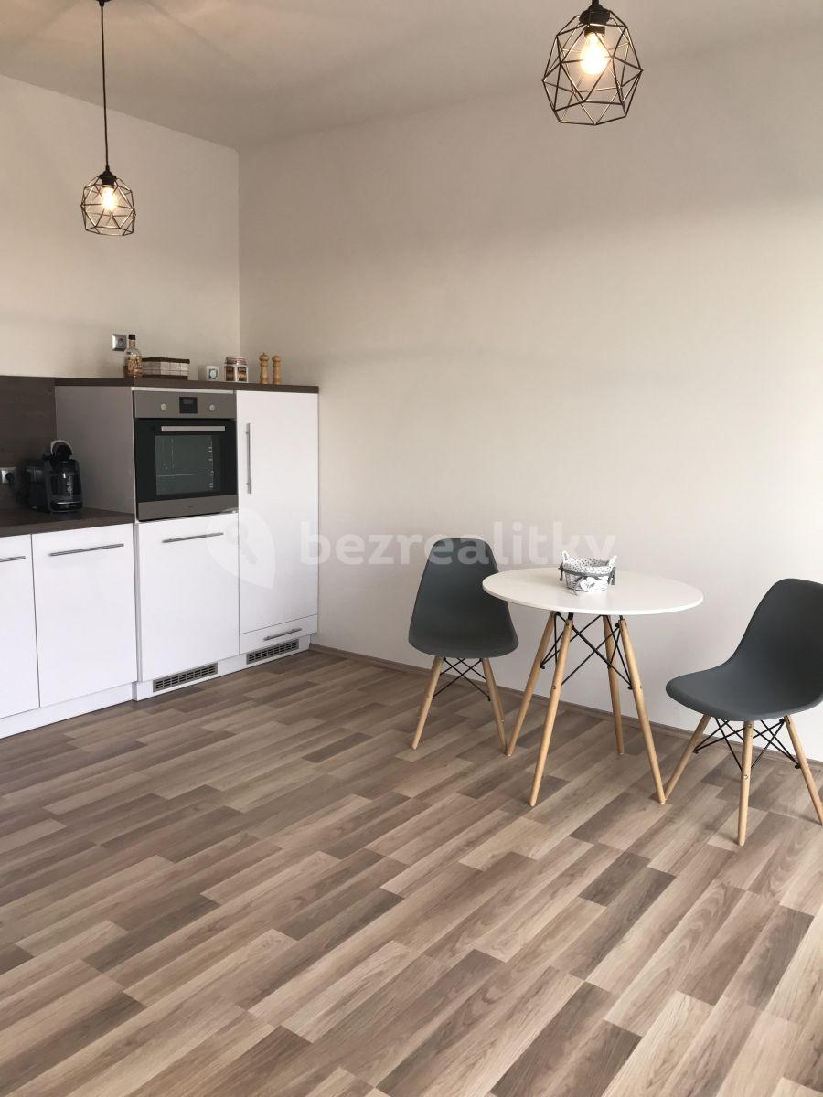 Pronájem bytu 1+kk 55 m², U Škol, Bučovice, Jihomoravský kraj