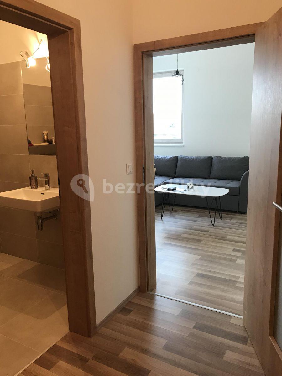 Pronájem bytu 1+kk 55 m², U Škol, Bučovice, Jihomoravský kraj