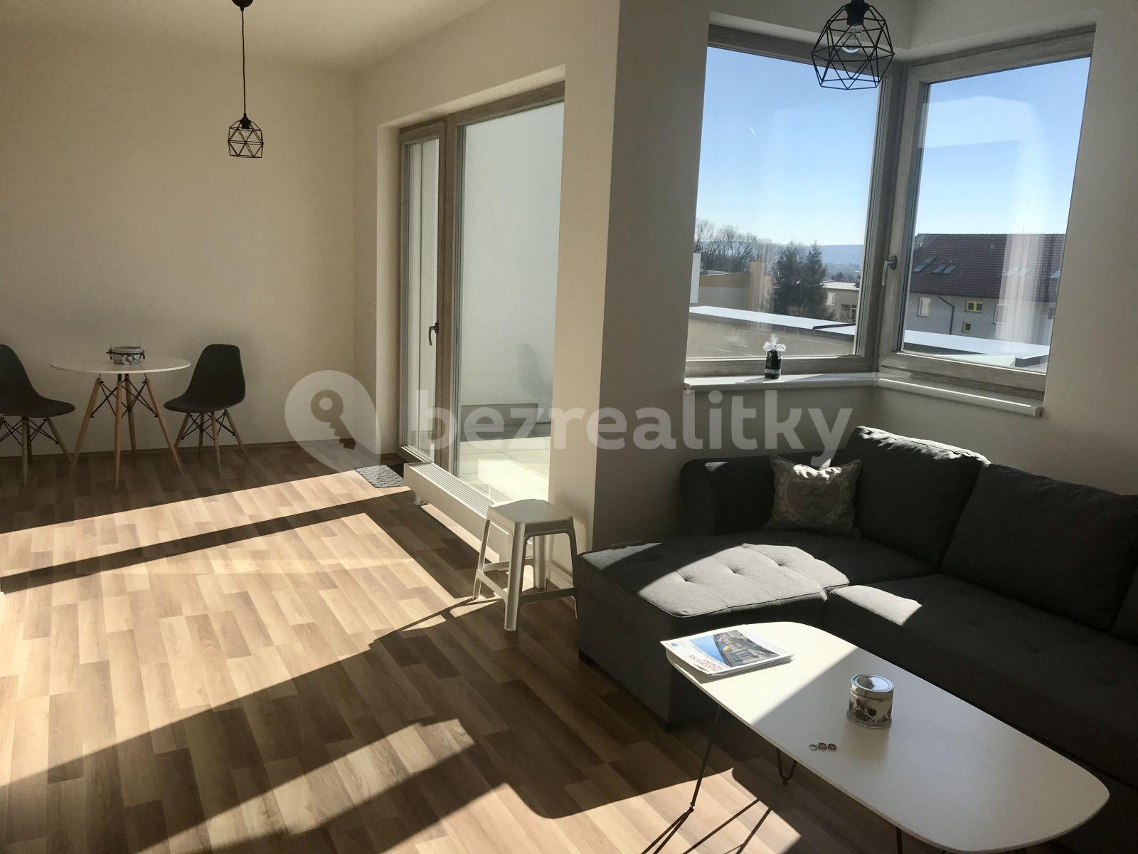 Pronájem bytu 1+kk 55 m², U Škol, Bučovice, Jihomoravský kraj