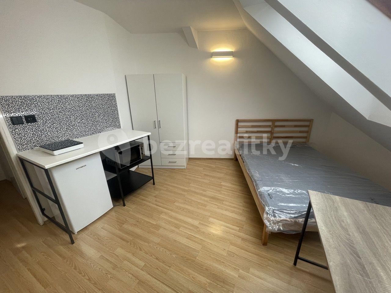 Pronájem bytu Garsoniéra 21 m², Šaldova, Praha, Praha