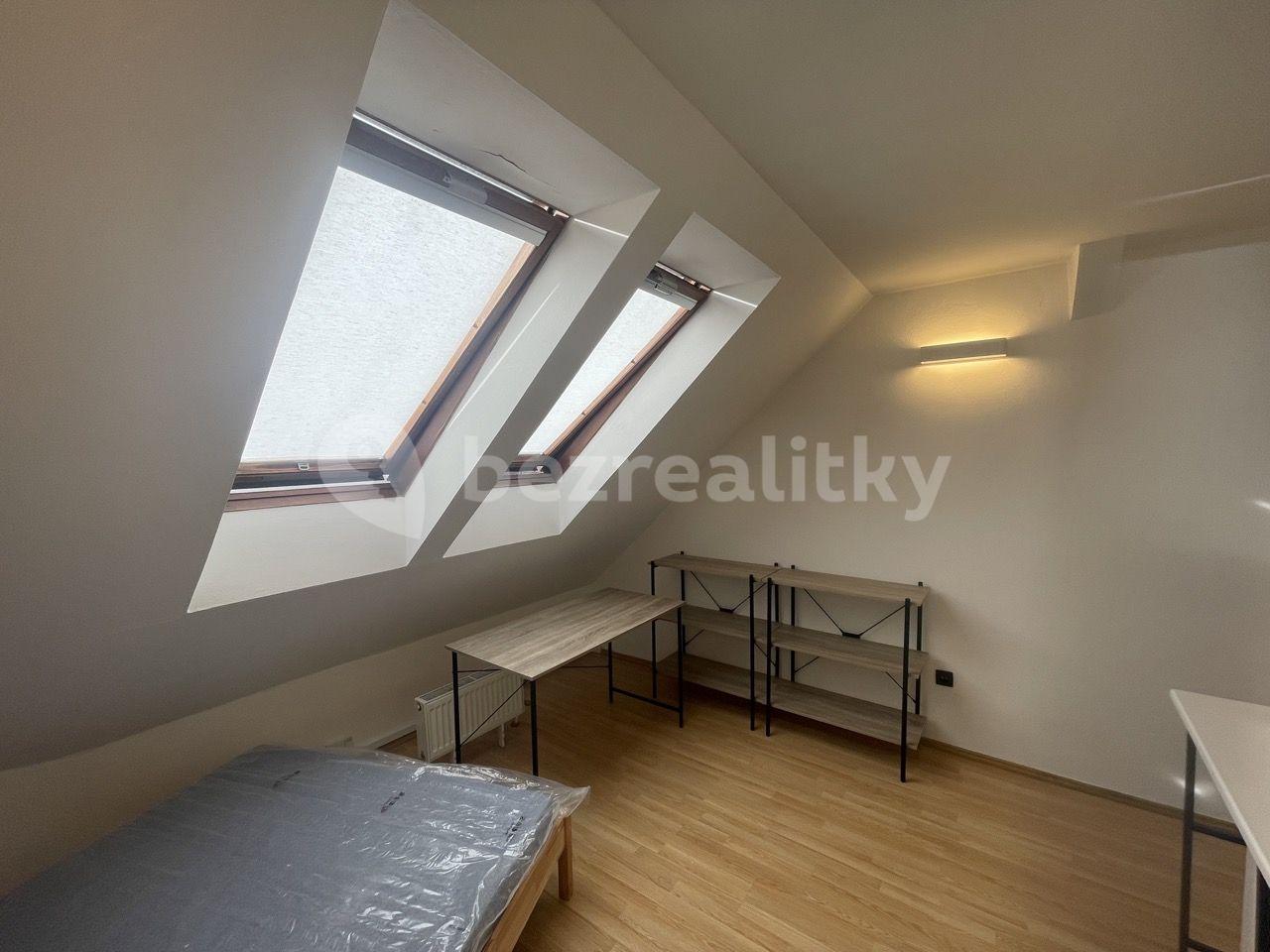 Pronájem bytu Garsoniéra 21 m², Šaldova, Praha, Praha