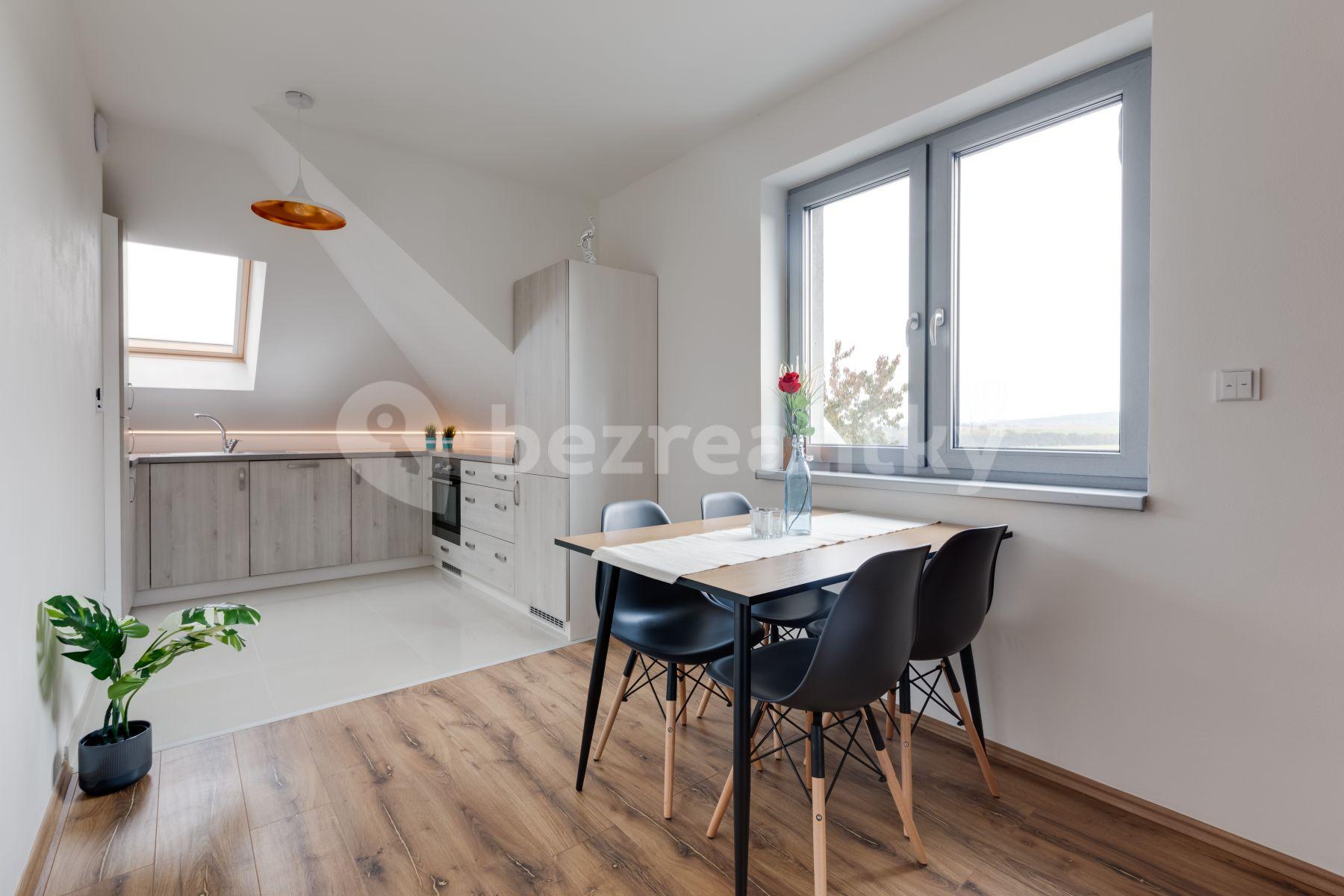 Pronájem bytu 1+kk 43 m², Jažlovická, Říčany, Středočeský kraj