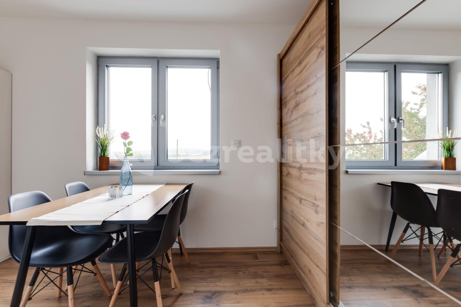 Pronájem bytu 1+kk 43 m², Jažlovická, Říčany, Středočeský kraj