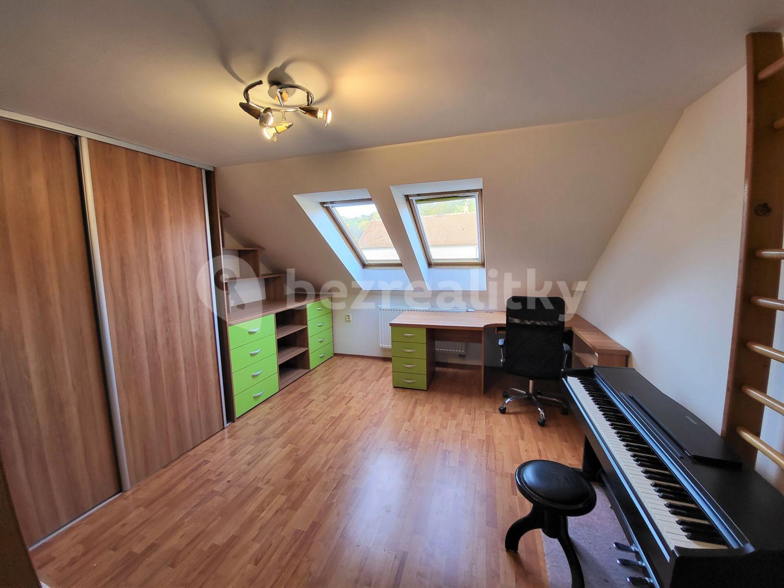 Pronájem bytu 3+kk 75 m², V Sádku, Újezd u Brna, Jihomoravský kraj