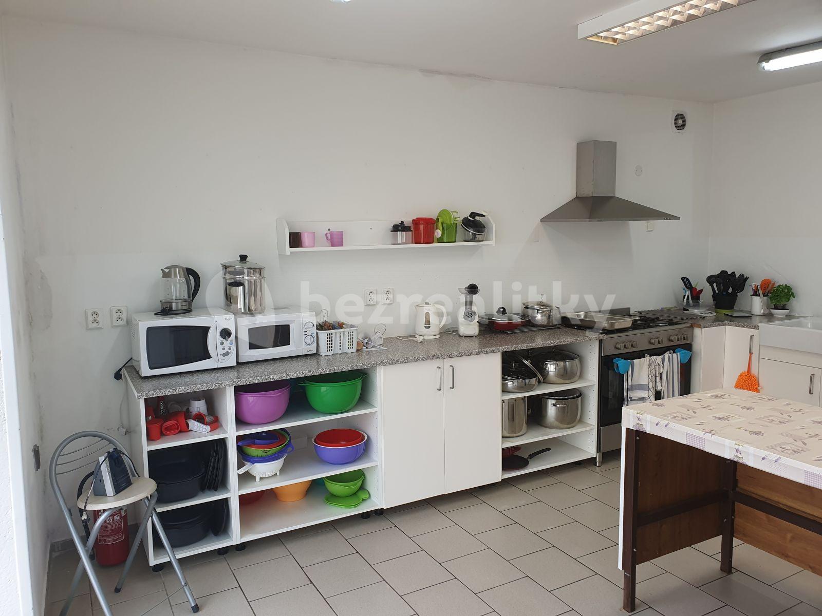 Pronájem nebytového prostoru 73 m², Komenského, Krupka, Ústecký kraj