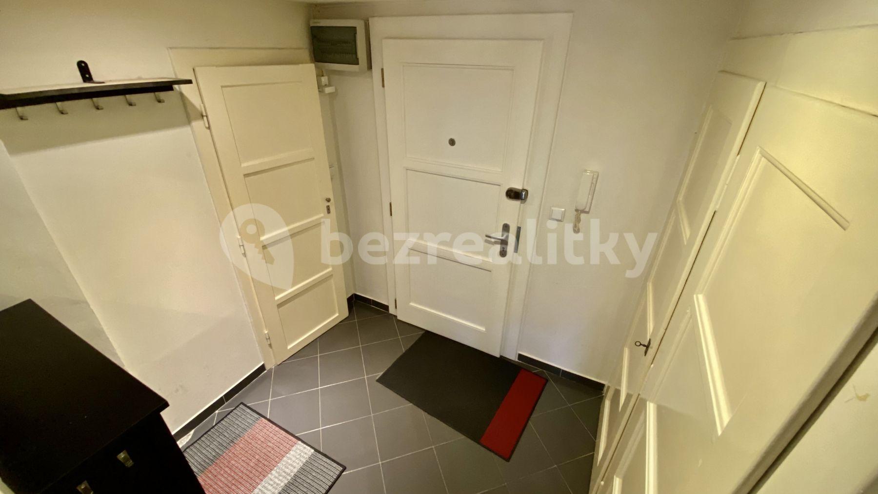 Pronájem bytu 2+1 45 m², Polská, Praha, Praha