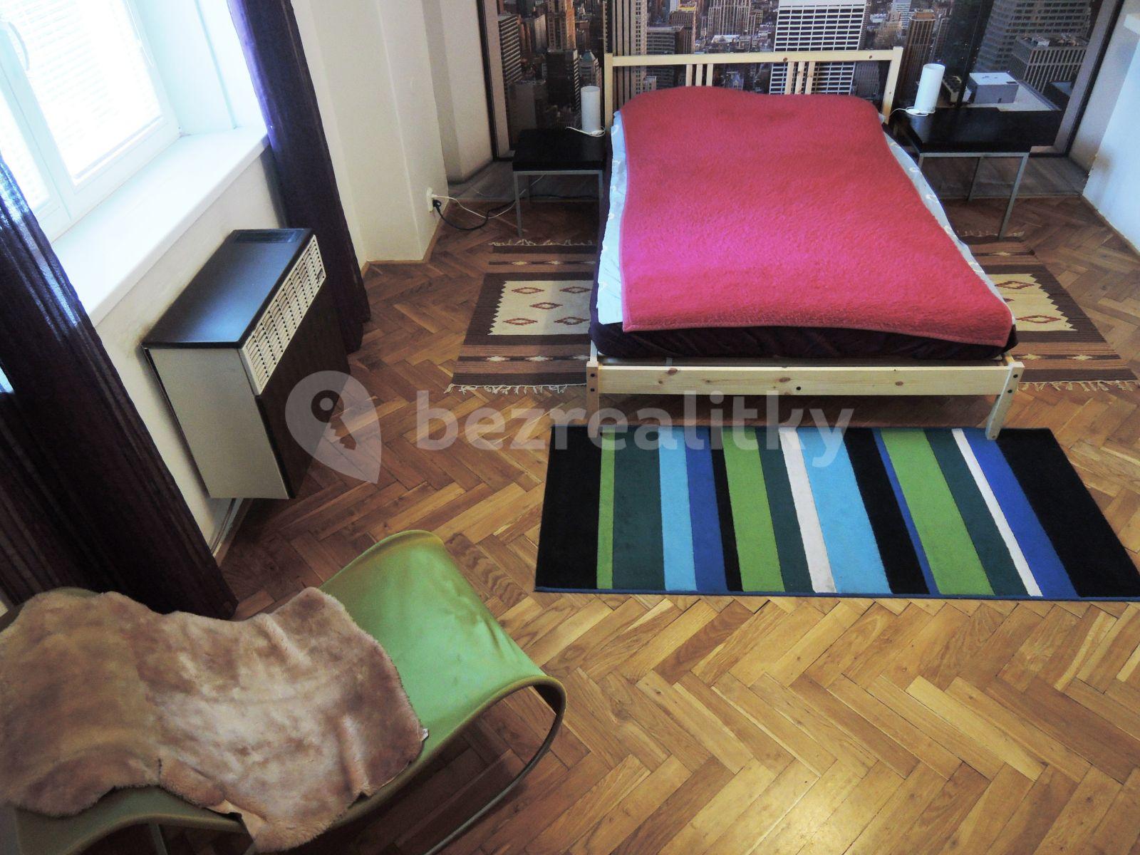 Pronájem bytu Garsoniéra 29 m², Irkutská, Praha, Praha