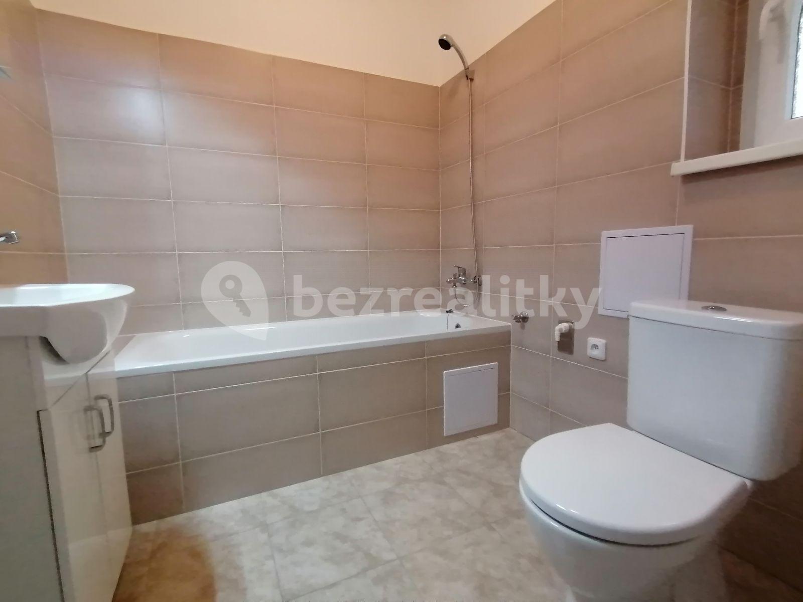 Pronájem bytu 2+kk 54 m², Školní, Praha, Praha