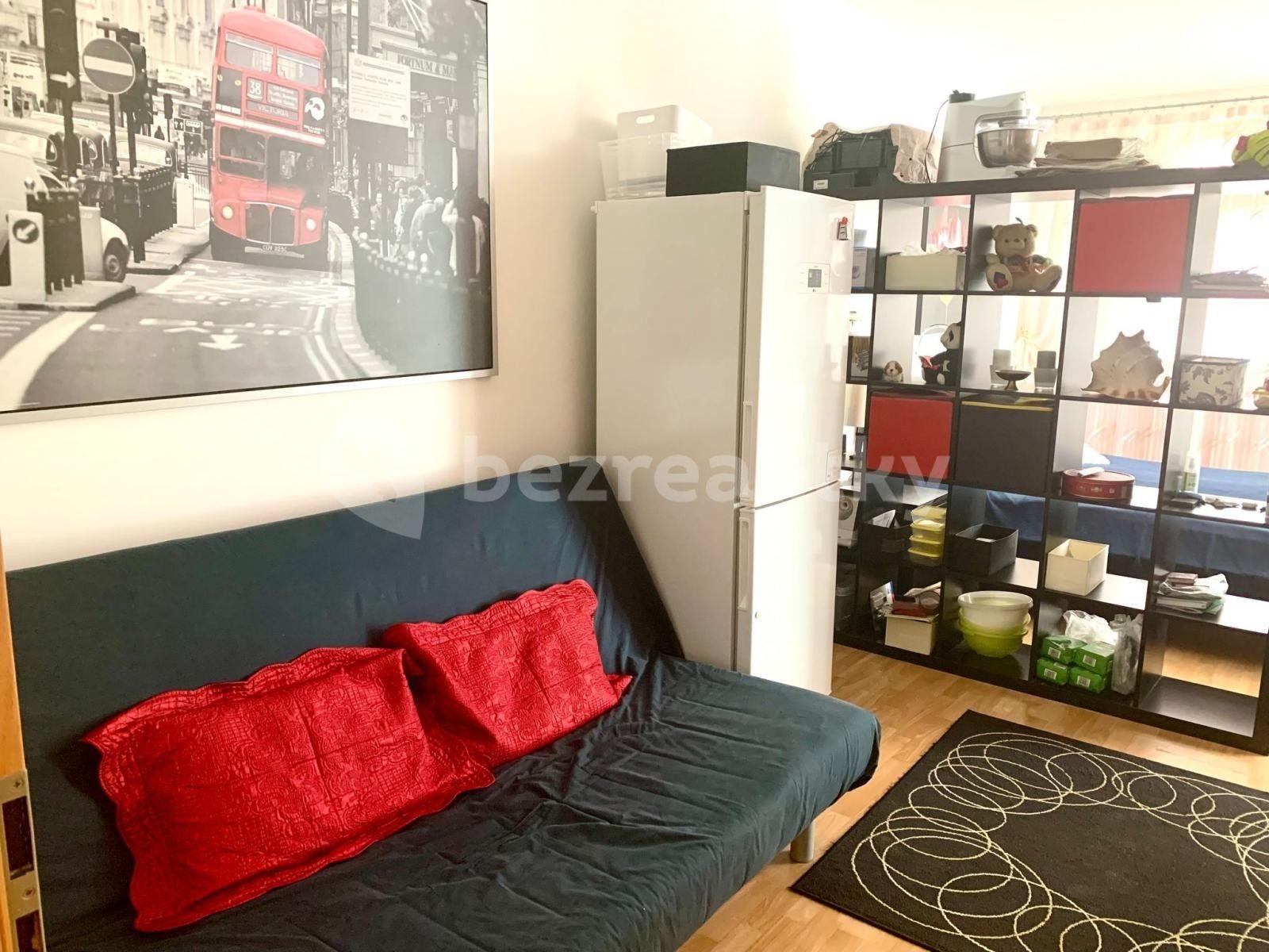 Prodej bytu 1+kk 46 m², Novodvorská, Praha, Praha