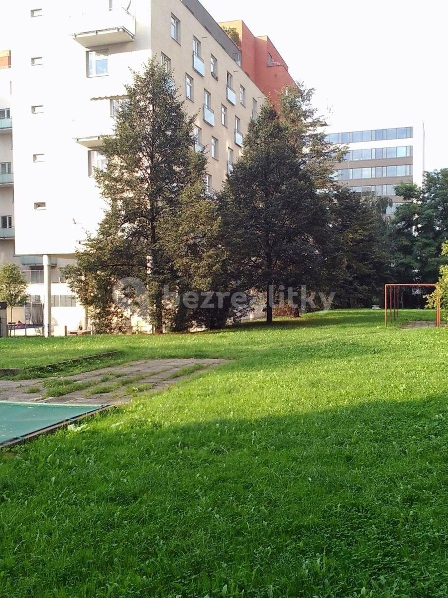 Prodej bytu 1+kk 46 m², Novodvorská, Praha, Praha