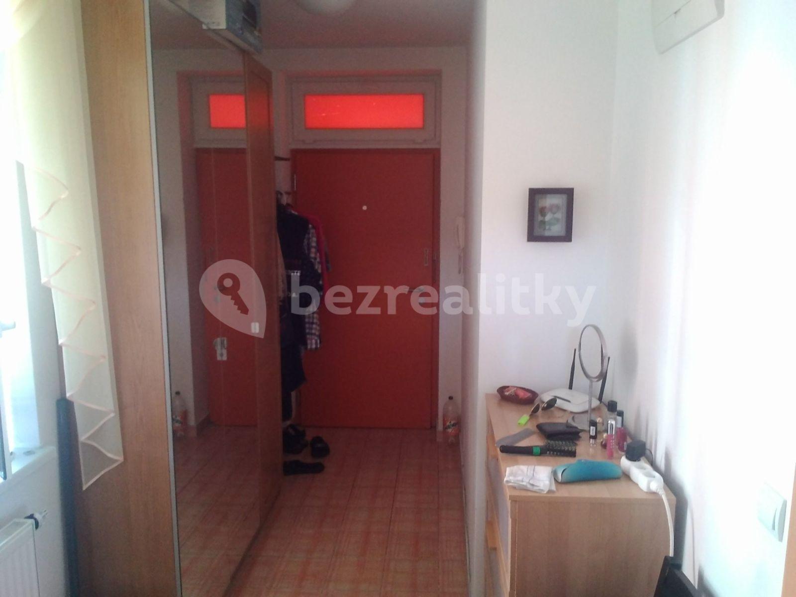 Prodej bytu 1+kk 46 m², Novodvorská, Praha, Praha