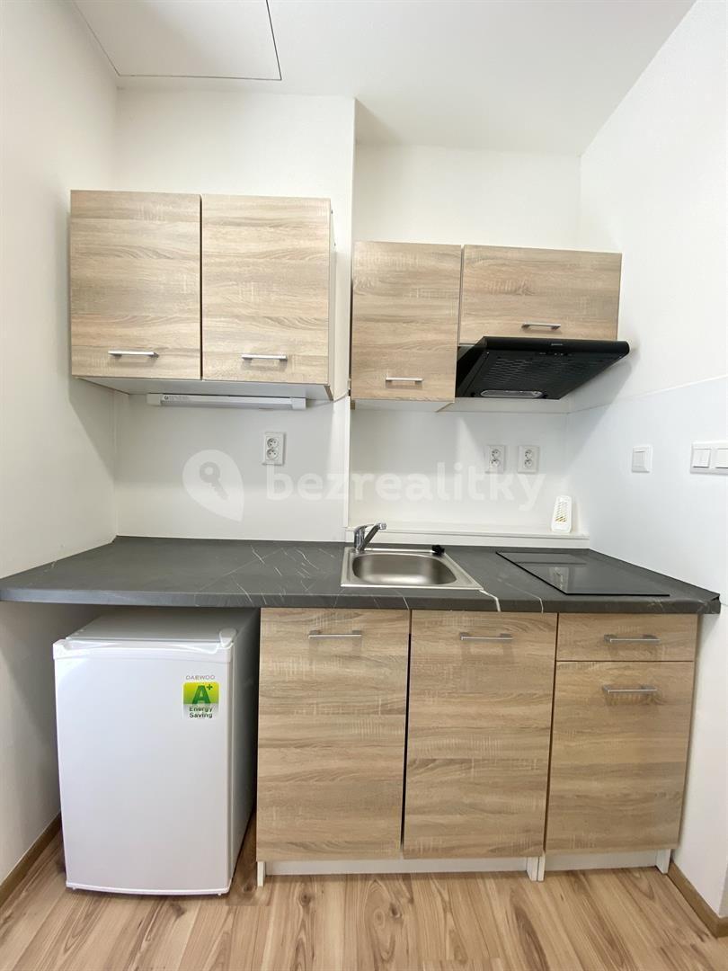 Pronájem bytu 1+kk 17 m², Hybešova, Brno, Jihomoravský kraj