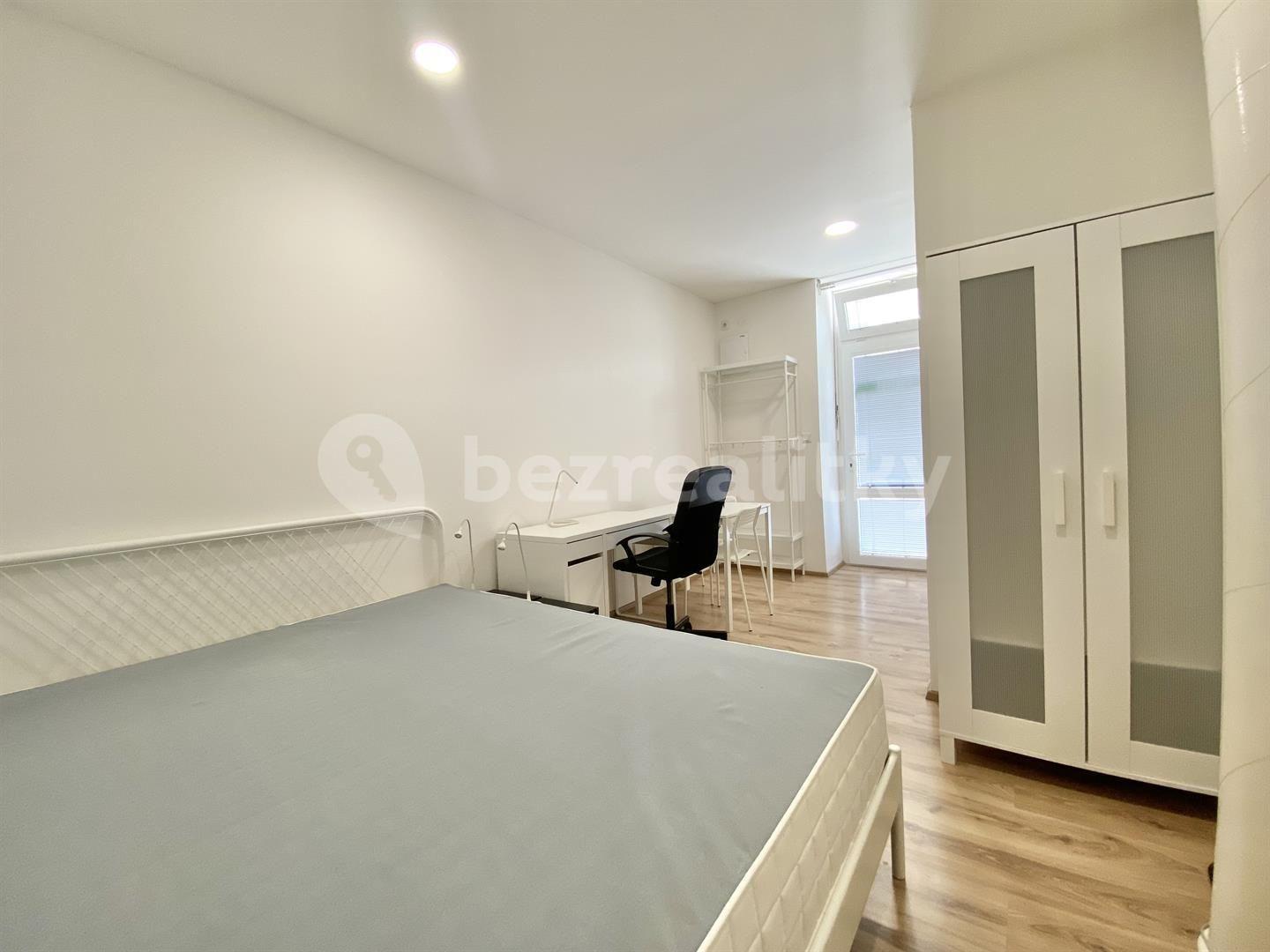 Pronájem bytu 1+kk 17 m², Hybešova, Brno, Jihomoravský kraj