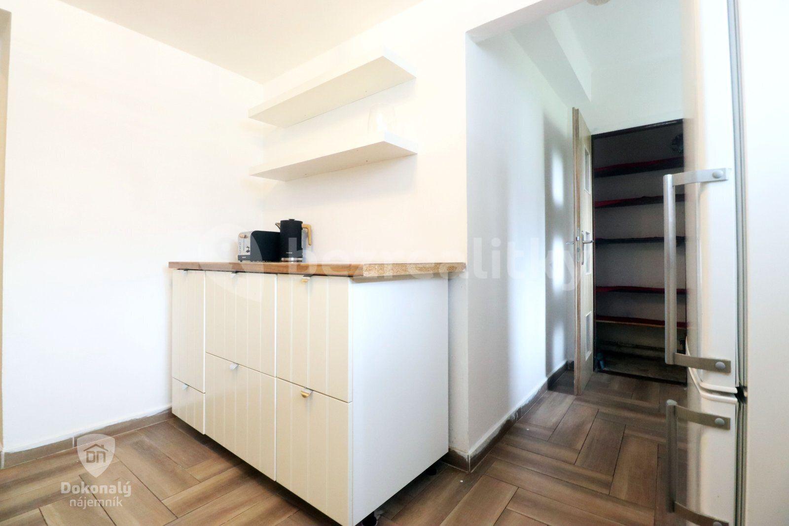 Pronájem bytu 2+1 48 m², Komenského, Unhošť, Středočeský kraj