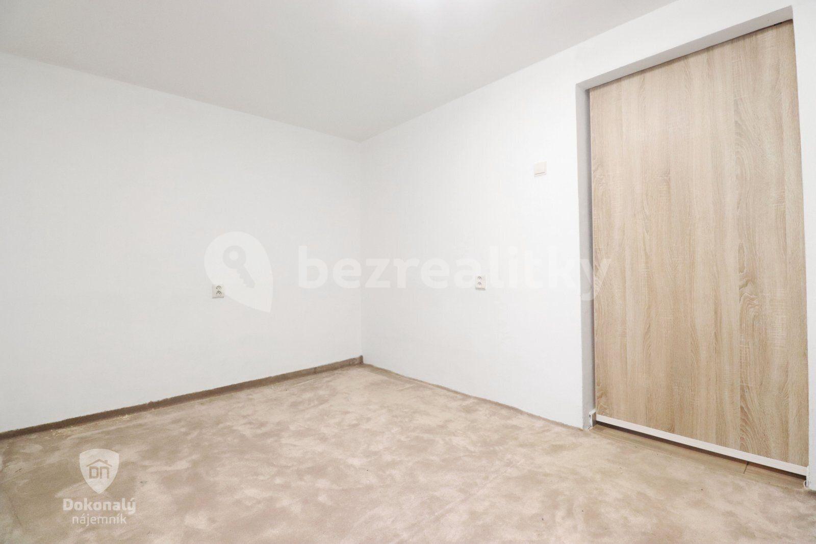 Pronájem bytu 2+1 48 m², Komenského, Unhošť, Středočeský kraj