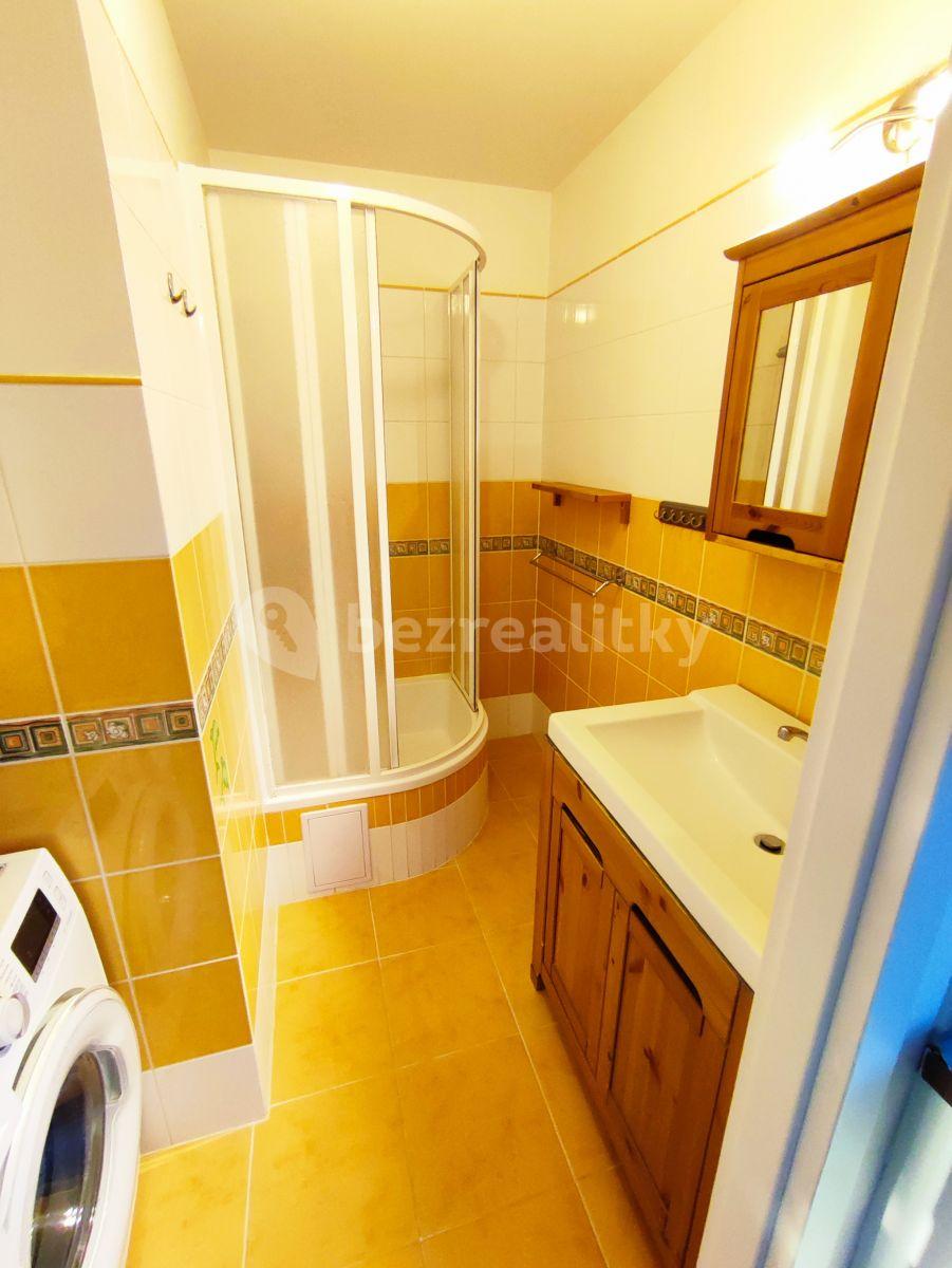 Pronájem bytu 3+1 75 m², sídl. Družba, Židlochovice, Jihomoravský kraj