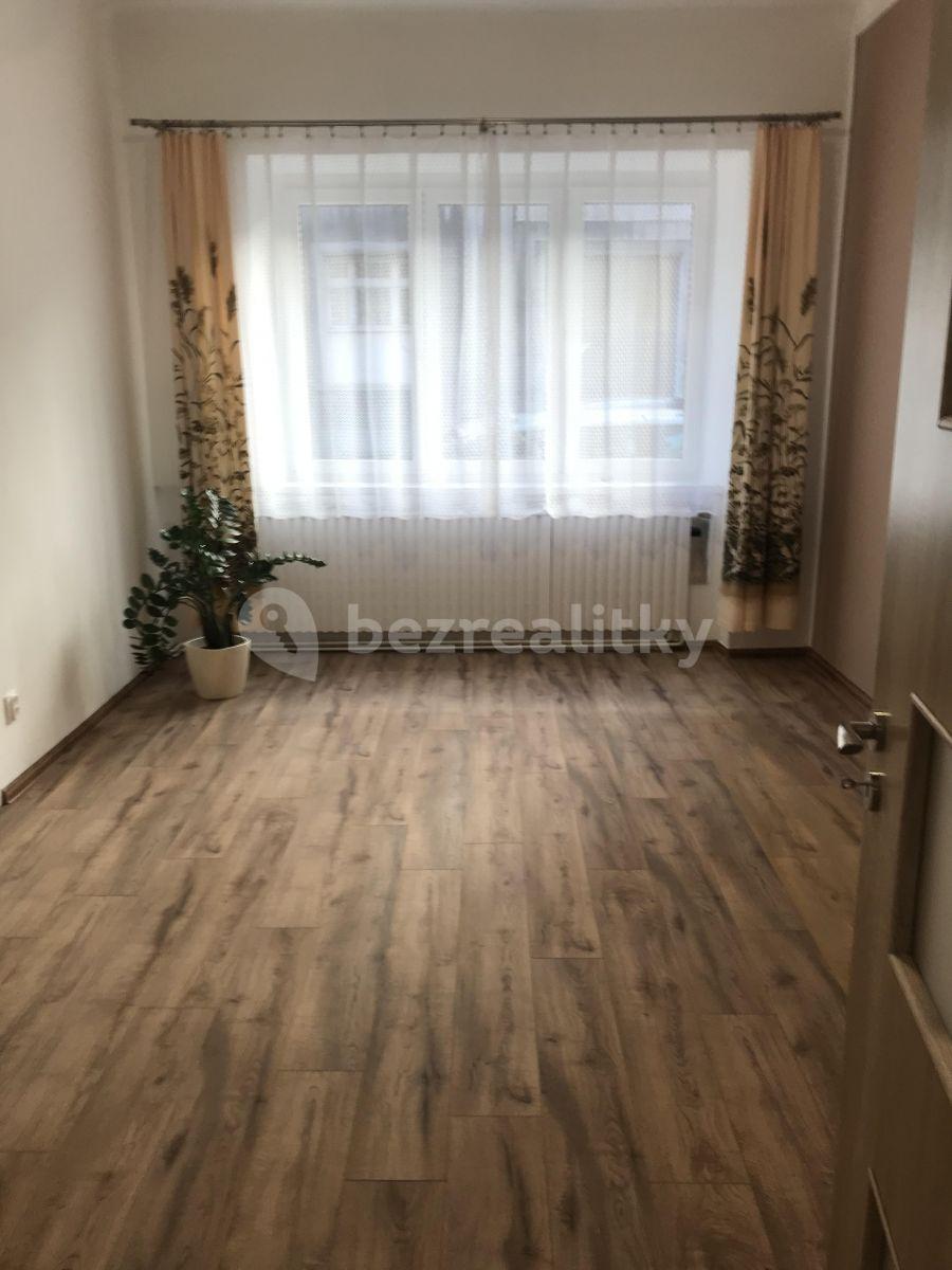 Pronájem bytu 2+1 60 m², Roháčova, Tábor, Jihočeský kraj