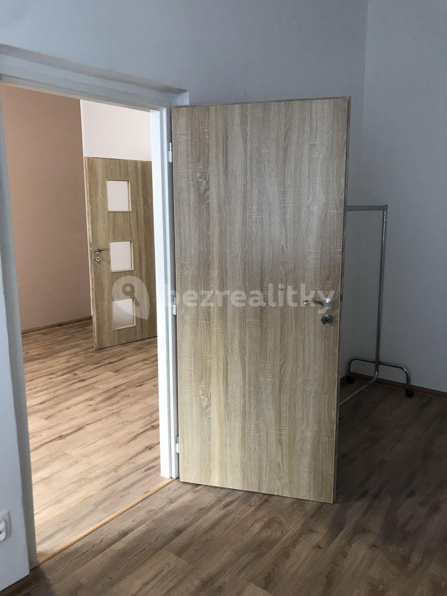 Pronájem bytu 2+1 60 m², Roháčova, Tábor, Jihočeský kraj