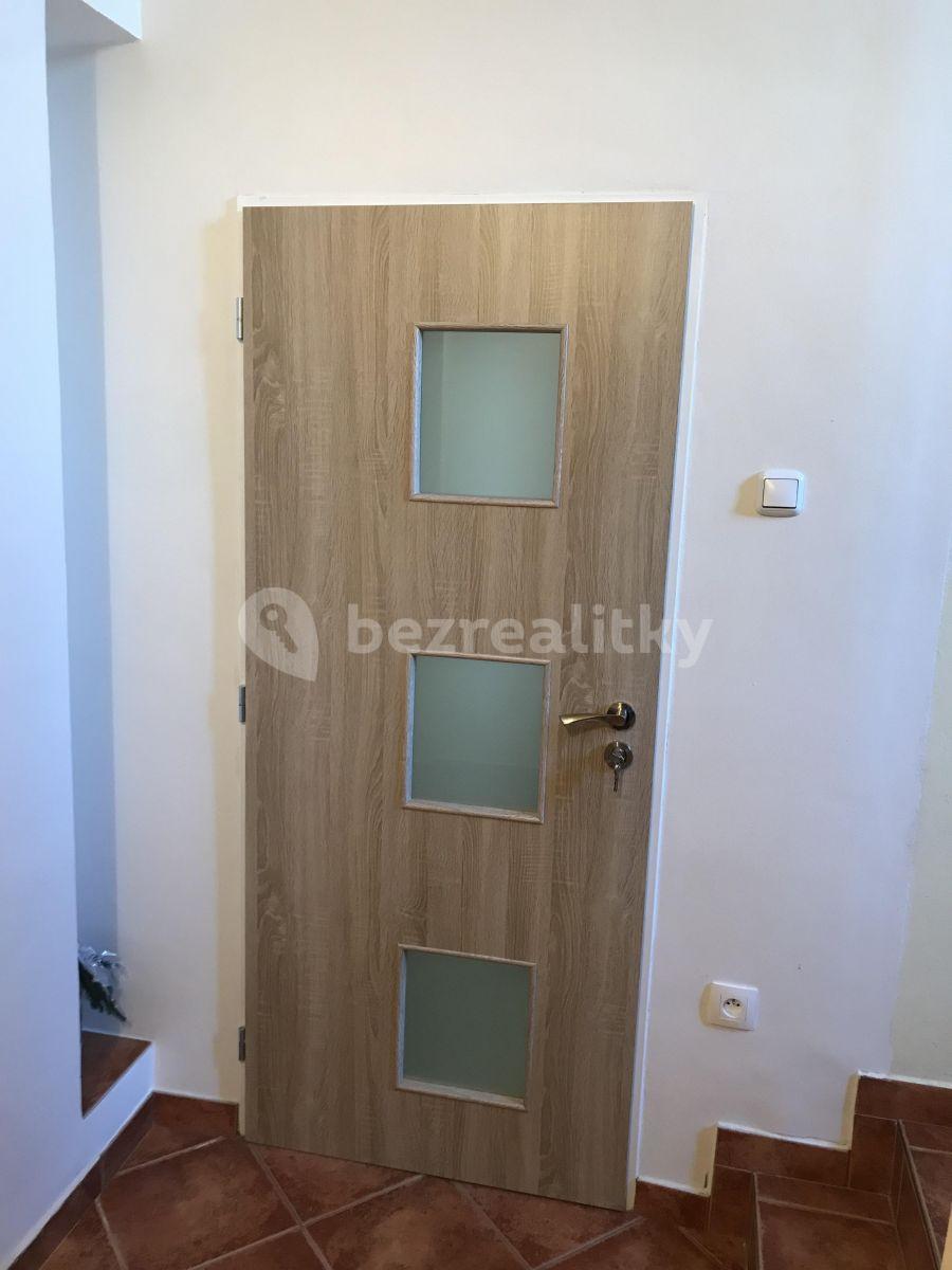 Pronájem bytu 2+1 60 m², Roháčova, Tábor, Jihočeský kraj